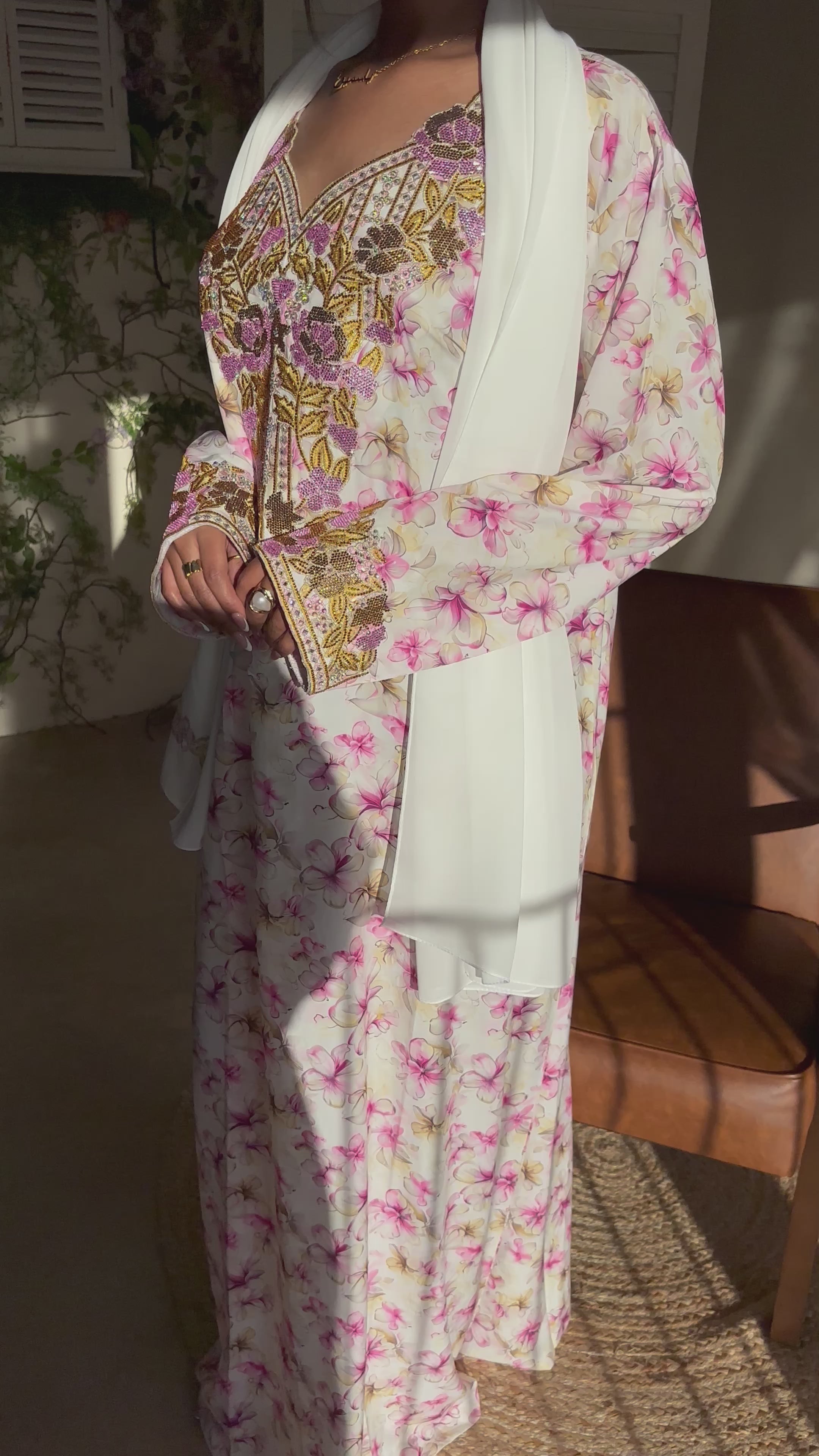 Blush Ivory Mukhawar